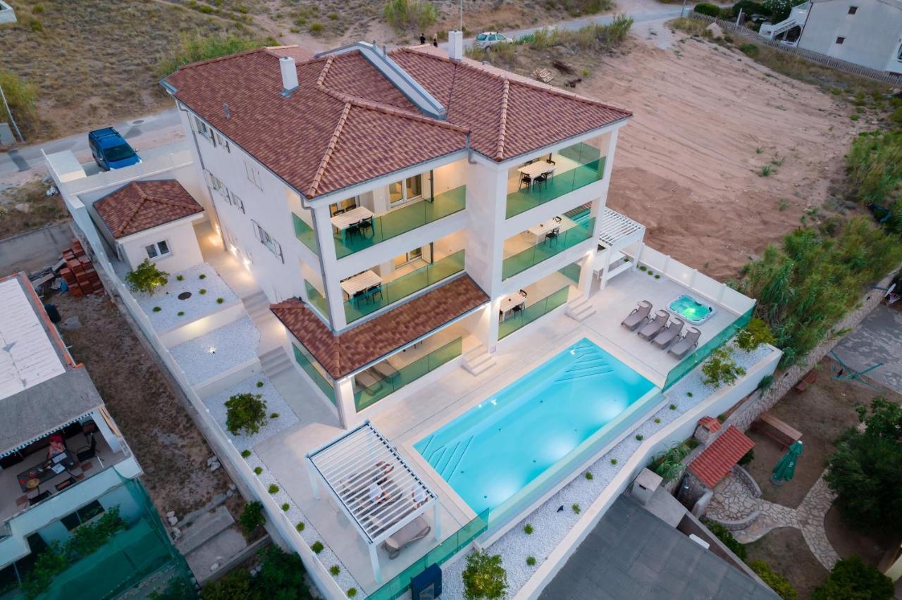 Apartvilla Pag Pag Town Eksteriør bilde